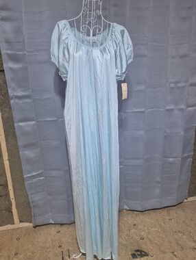 Vanity Fair Light Blue Long Nightgown